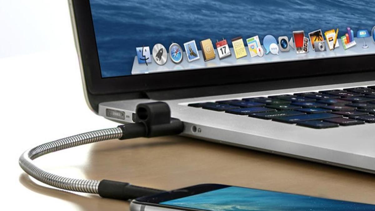 
Titan Loop Key Chain USB Cable
