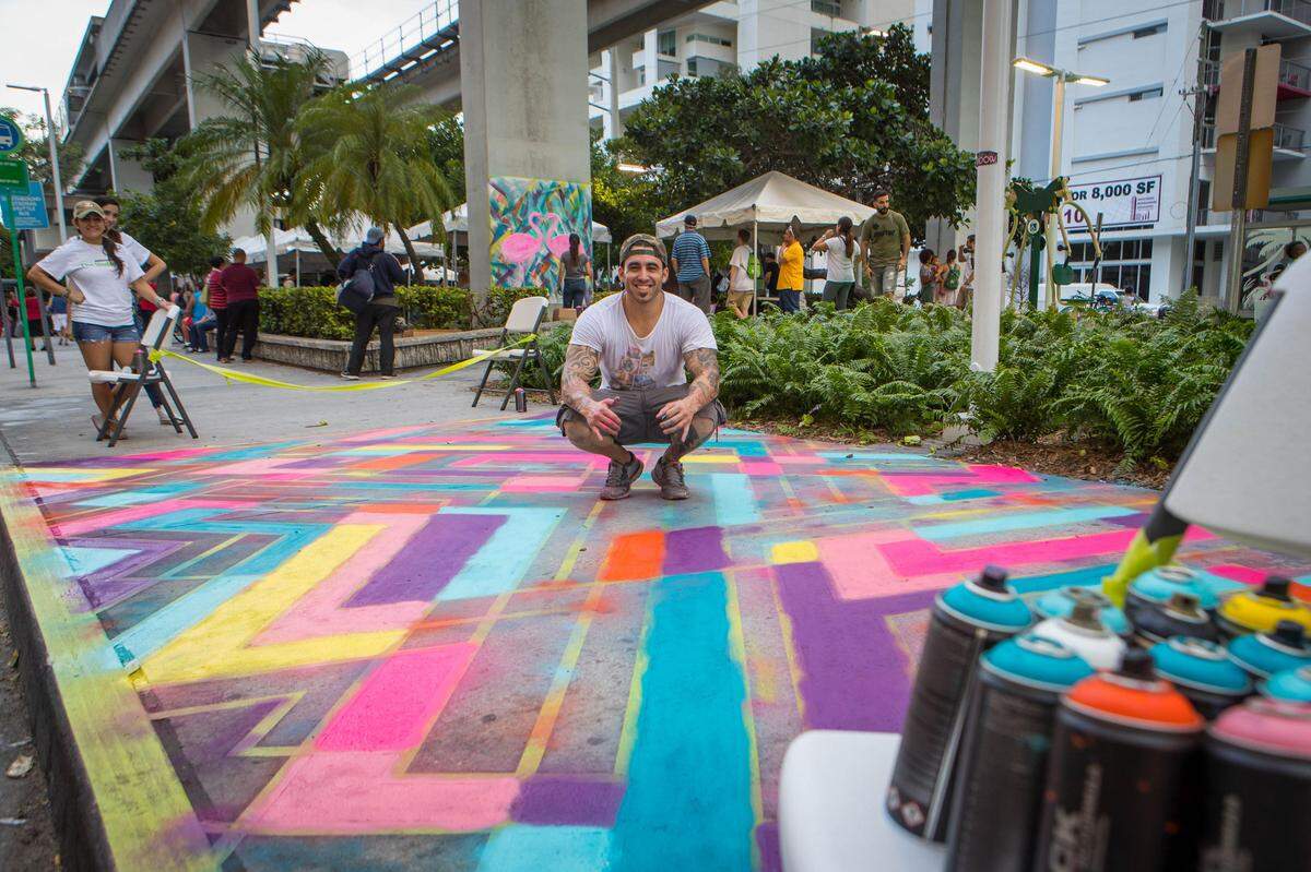 Underline UnderArt tiene lugar sábado 14 de enero de 2:00 p.m. a 5:00 p.m. en Brickell Metrorail Station, 1001 SW 1st Avenue, Miami, FL 33130.