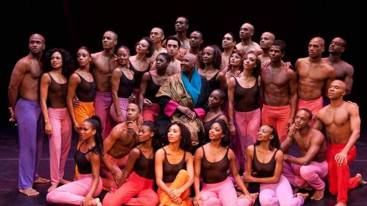 Alvin Ailey American Dance Theater se presenta del 23-26 de febrero en el Adrienne