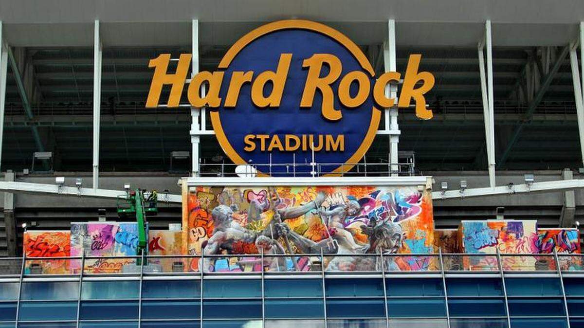The Miami Dolphins discussed their new dining options at Hard Rock Stadium, including a wine bar, a beer garden and gourmet doughnuts.