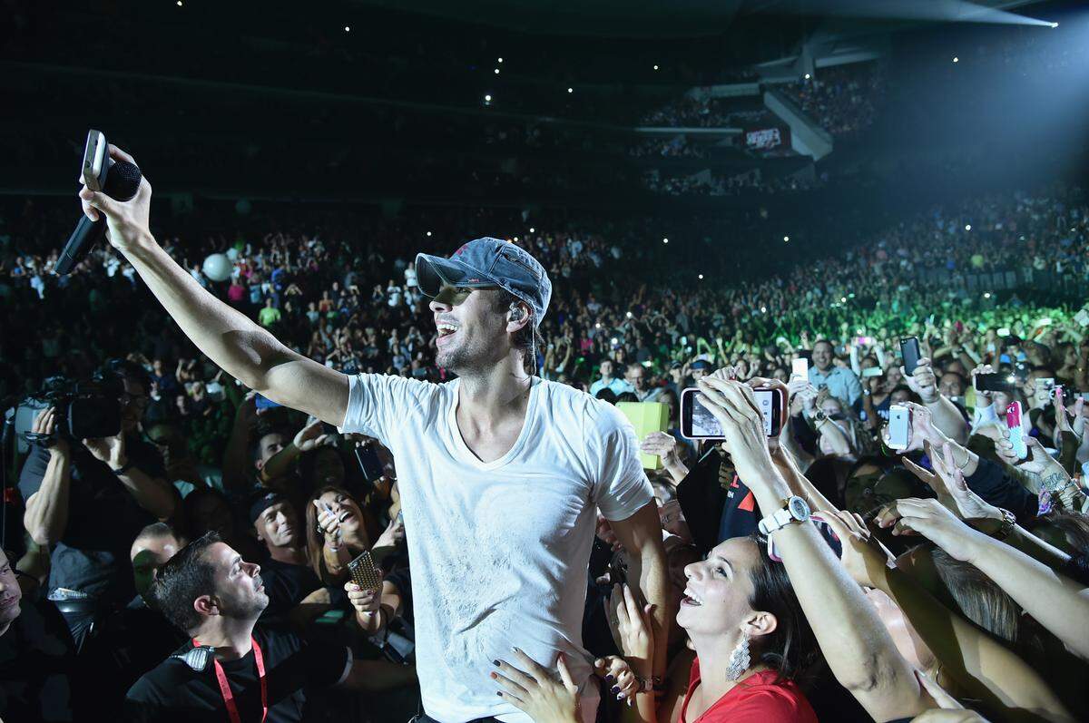Enrique Iglesias se presentará el viernes 23 de junio en el American Airlines Arena junto a Pitbull como parte de la gira de verano que lleva como nombre #EnriqueIglesiasPitbullLive.