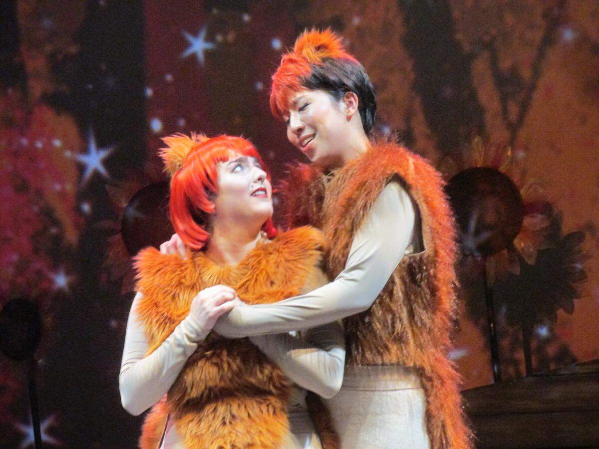Rachel Liss y Jeannette Lee deleitaron con su bello dúo a grandes y chicos.