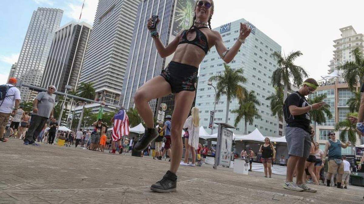 Los residentes de la zona hacen más de siete horas de ejercicio a la semana, y el Bayfront Park es uno de los espacios elegidos para caminar.