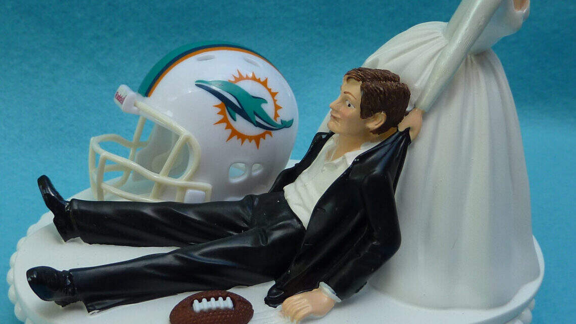 10 ways to know you are at a Miami wedding