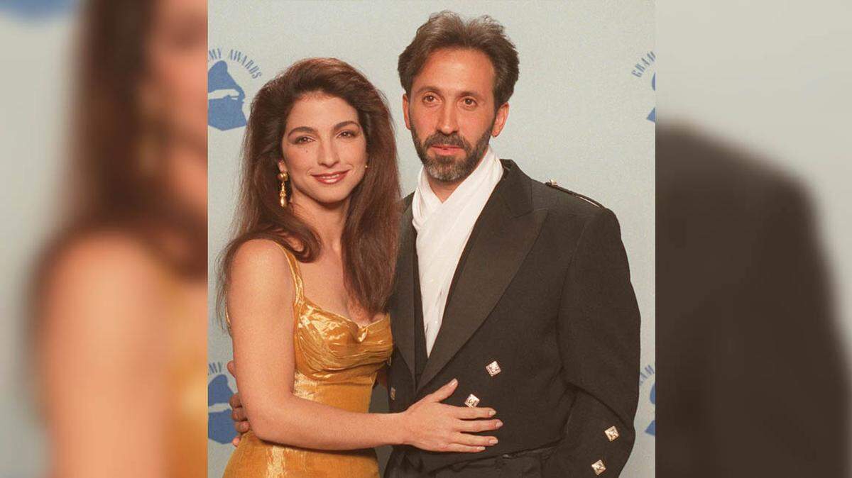 There is nothing we don't like about this photo of the Queen and King of the Miami Prom.