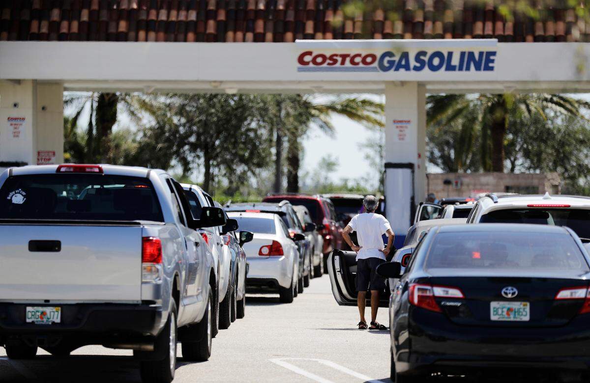 Waiting in line for gas? No thank you. (AP Photo/David Goldman)