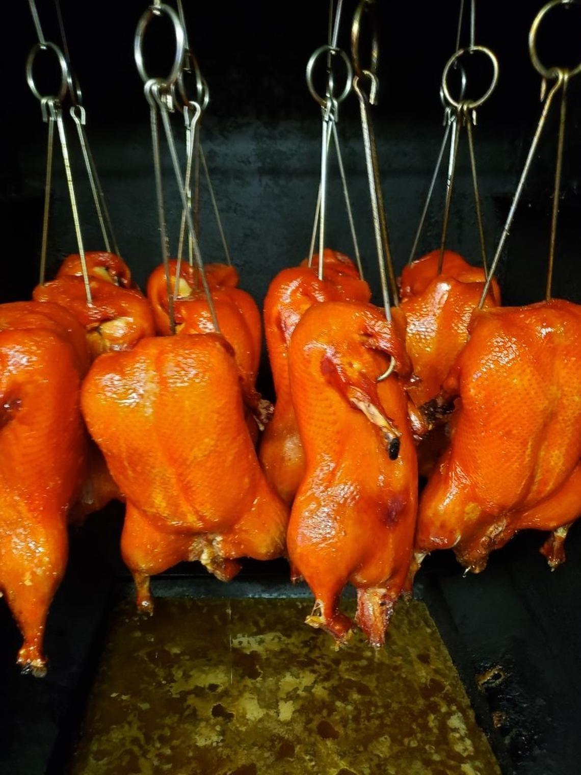 Peking Duck in the oven at the Venezuelan Chinese restaurant Qianlong in Doral.