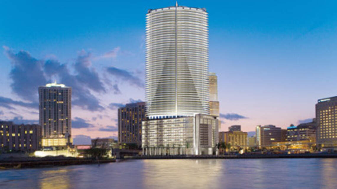 The EPIC hotel woos baseball lovers with downtown Miami hotel discounts