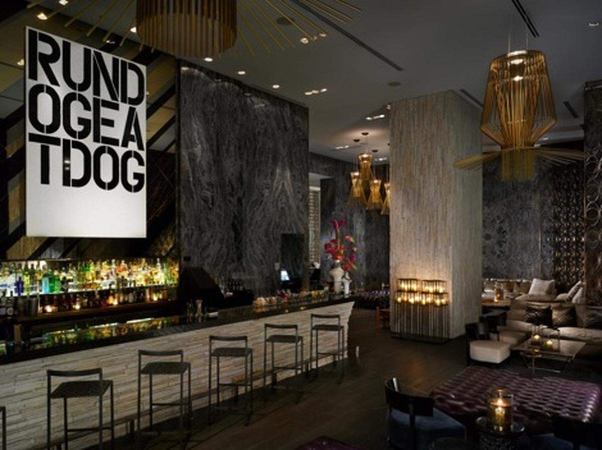W South Beach boasts an impressive contemporary art collection.