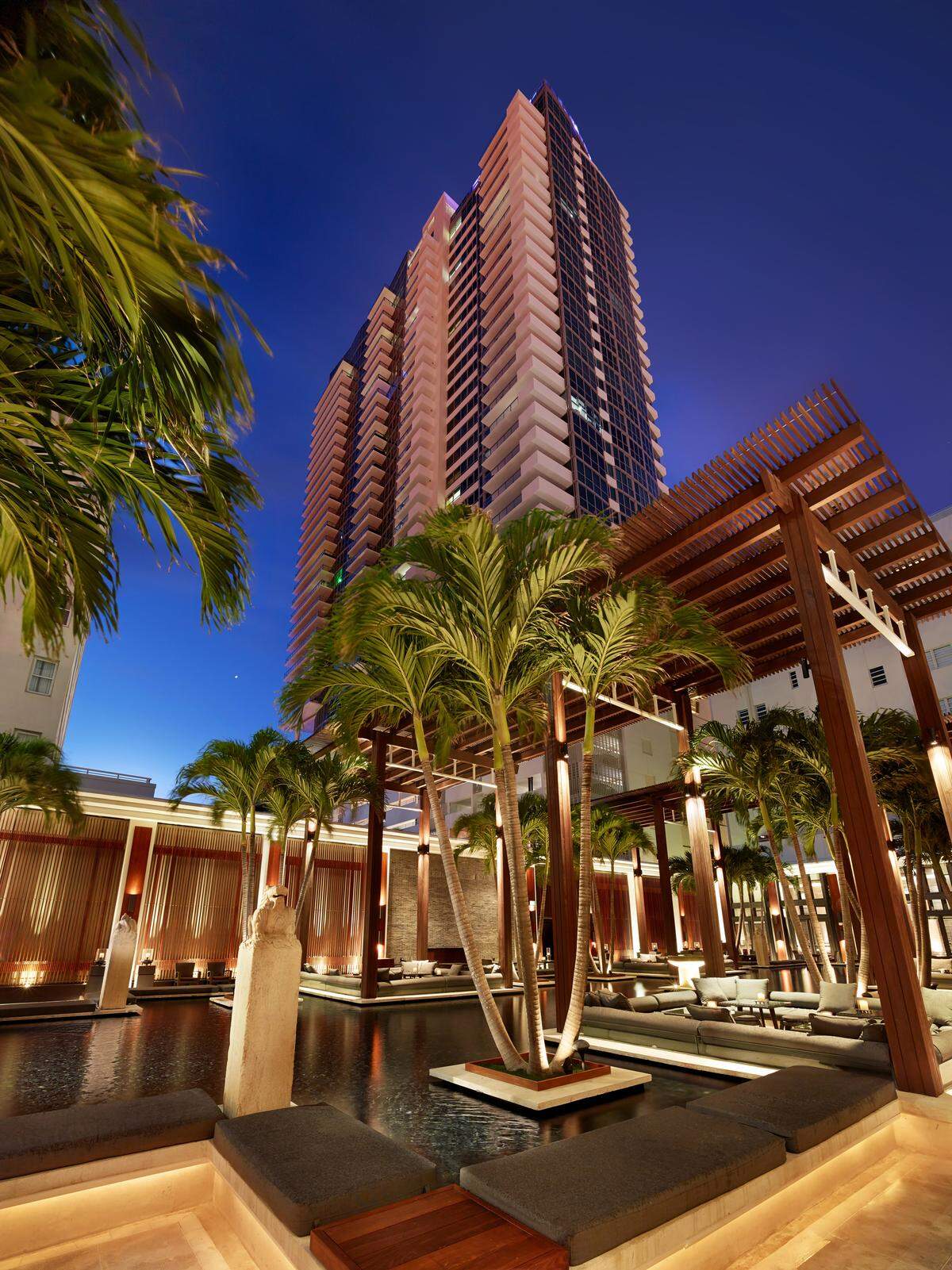 The courtyard at the Setai