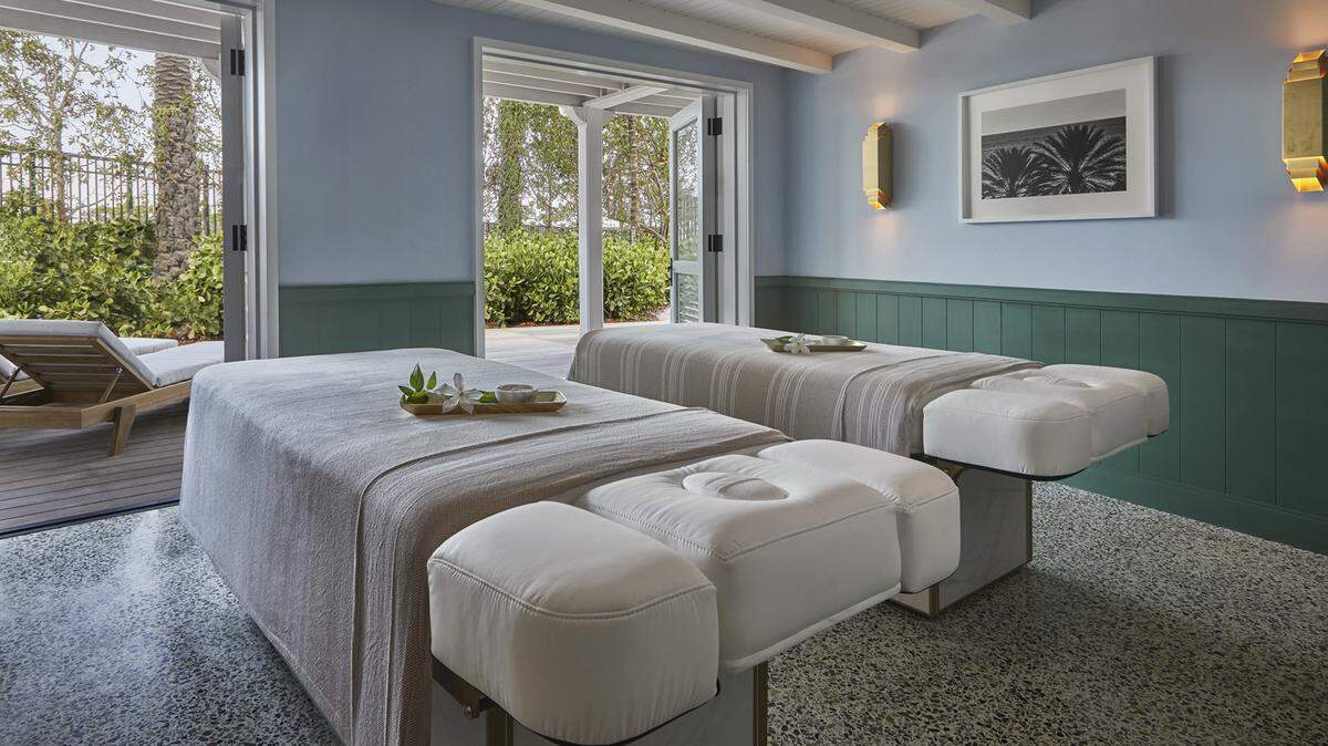 Unwind at a discount at the brand new Spa at The Four Seasons Surfside during Spa Month.
