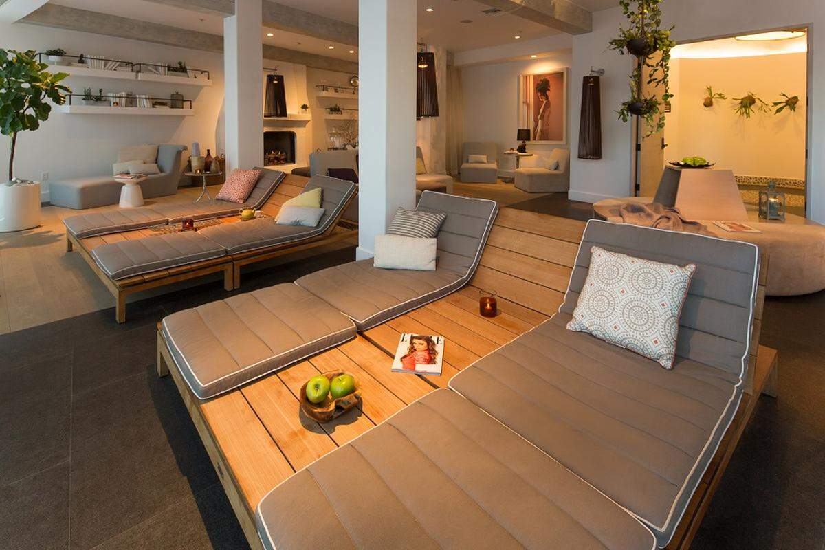 The relaxation room at Spa Eden Roc.