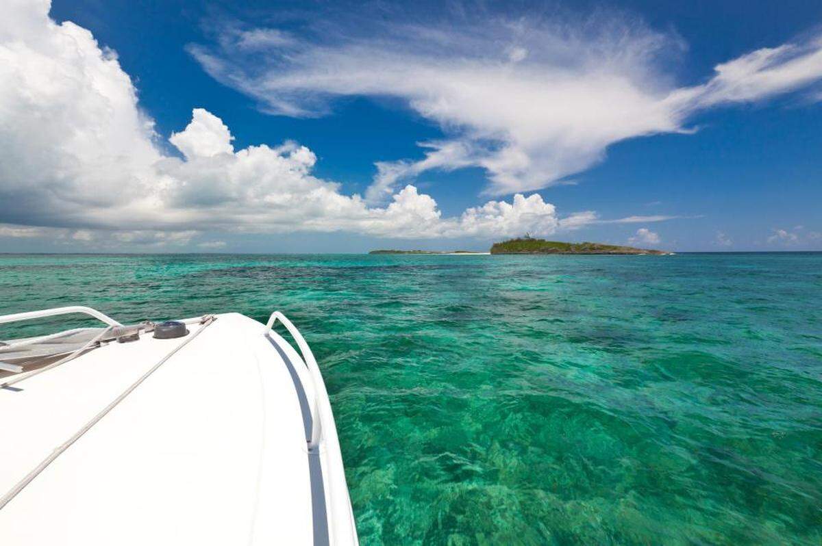 Set your course to any of the 100 islands of the Abacos archipelago.
