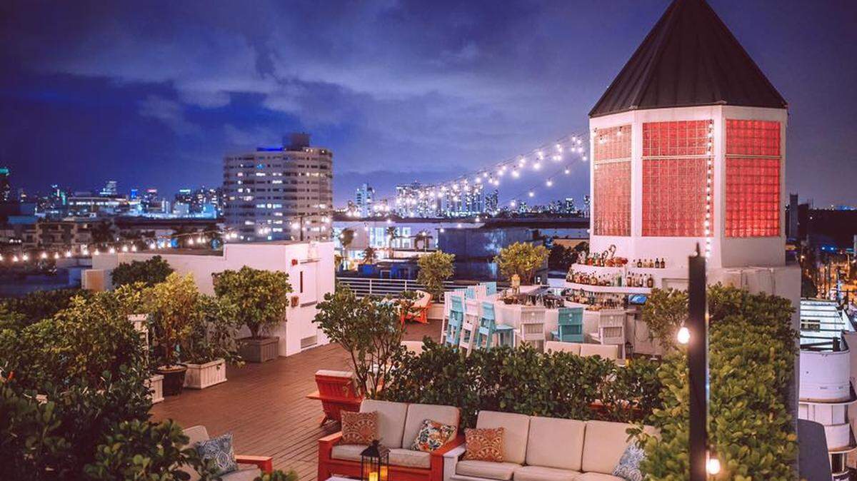 The Cape is the new rooftop bar at The Townhouse Hotel.