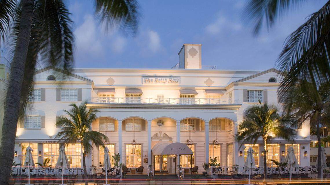 The Betsy Hotel on Ocean Drive is one of the local luxury hotels offering discounts during Miami Hotel Months.