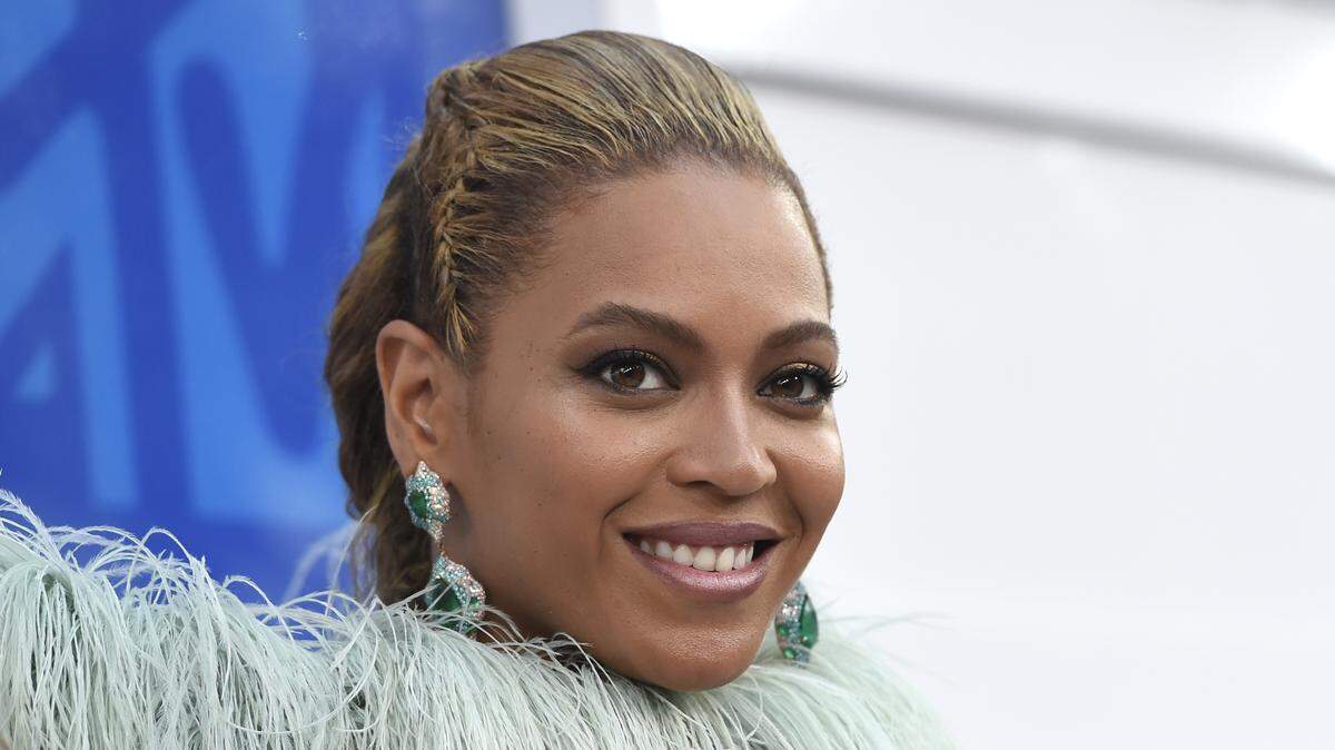 Beyoncé arrives at the MTV Video Music Awards in New York in August 2016. The multiplatinum signer will be headlining the Renaissance World Tour which begins in May.