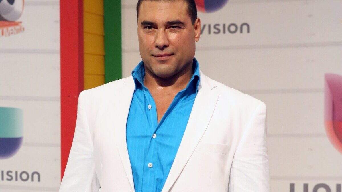 Actor Eduardo Yañez during premios Juventud Red Carpet at the Bank United Center on Thursday, July 18,2013.