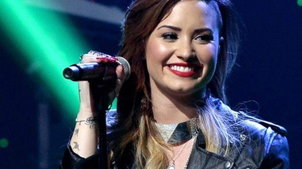 Will Demi Lovato beat Adele and tween idols Justin Beiber and Ariana Grande? LOL. Nobody beats Adele.