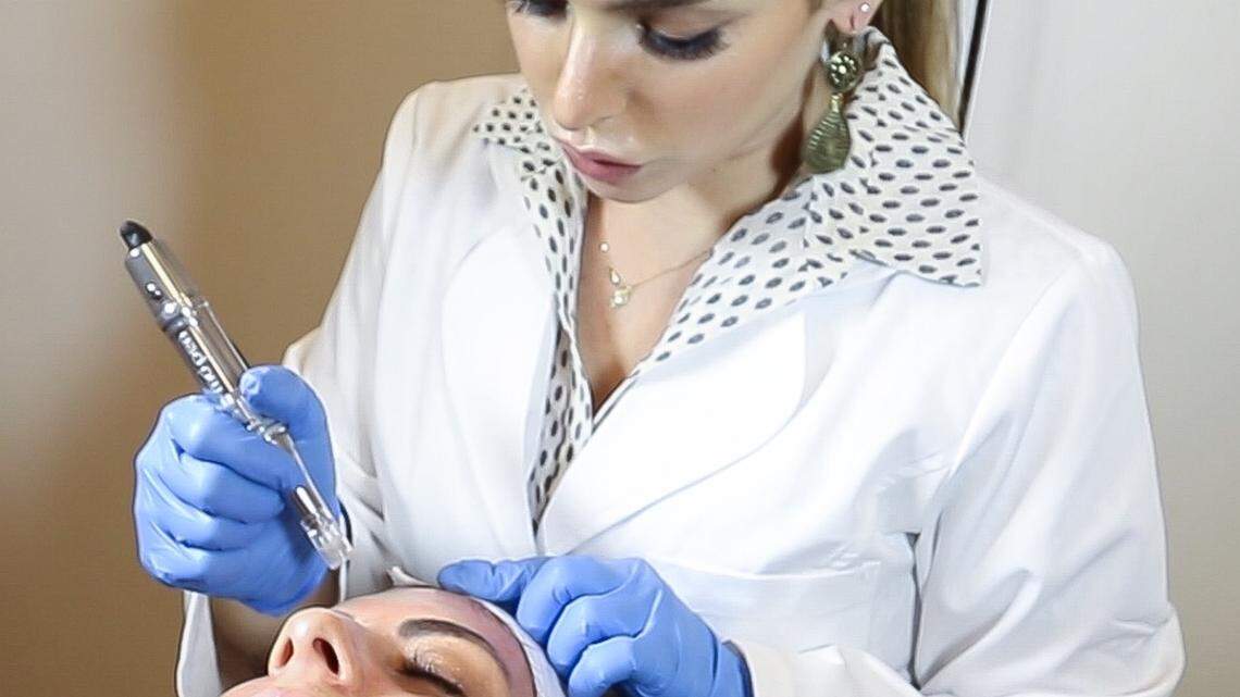 Microneedling is a popular treatment for rejuvenating your skin, but it’s not the best option for treating a wrinkly neck.