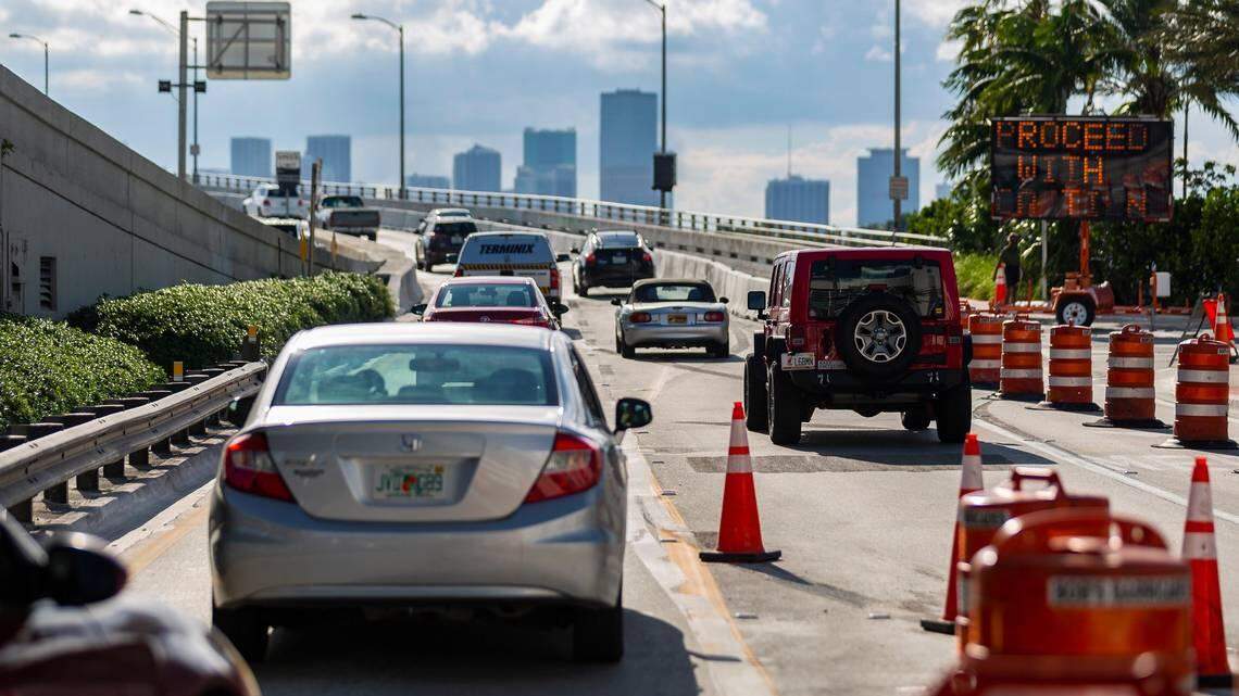 Commuters make their way onto the MacArthur Causeway via Fifth Street in Miami Beach on Sept. 22, 2018. Construction to repair the corroded causeway has been causing massive traffic jams for commuters.