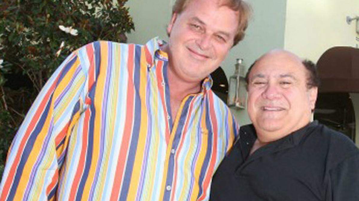 David Mainiero with Danny DeVito. Photo courtesy of GossipExtra.com