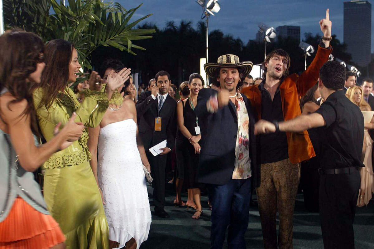 Bacilos was jubilant at the 2003 Latin Grammys when they won for Best Pop Album by a Duo or Group.