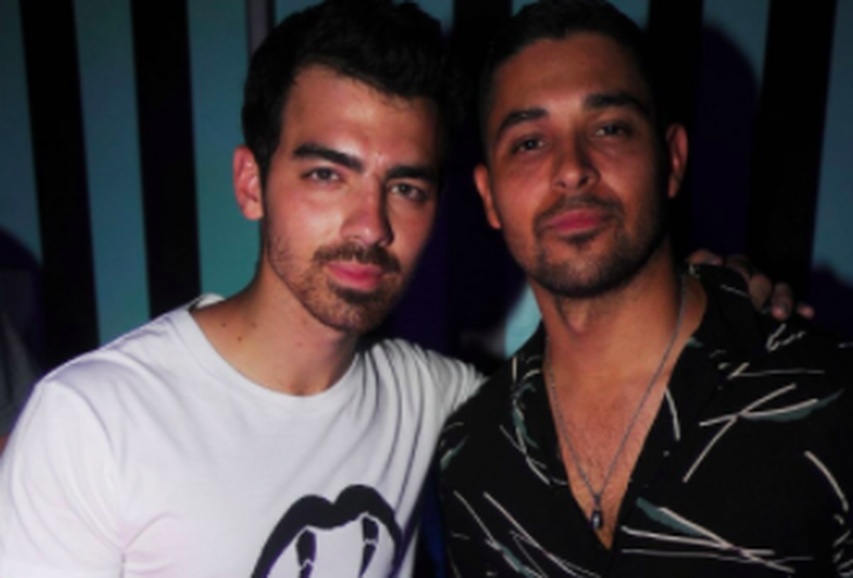 A Jonas Bro and Wilmer.