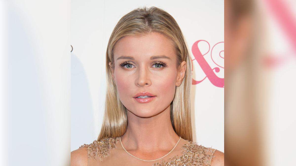 Joanna Krupa arrives at Life &amp; Style Weekly 10 Year Anniversary Party at SkyBar at the Mondrian Los Angeles on October 23, 2014 in West Hollywood, California.  (Photo by Valerie Macon/Getty Images)