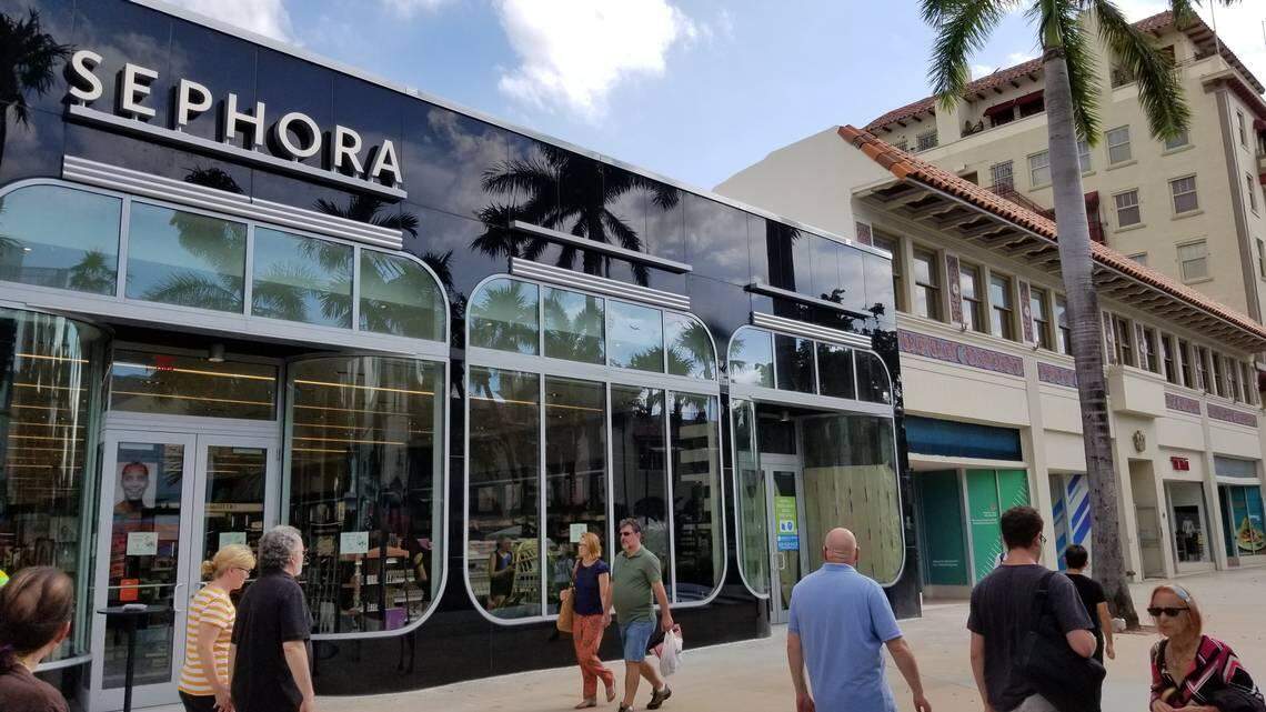 Pedestrians walk by the new Sephora store at 818 Lincoln Road on June 21, 2018. The 6,000 square-foot beauty and cosmetics shop is the newest tenant on Lincoln Road and is located at the former Romero Britto gallery space.