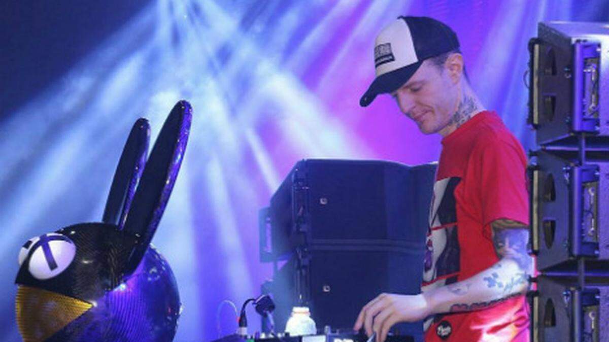 Deadmau5 performs at Ice Palace. Photo: Tomas Loewy