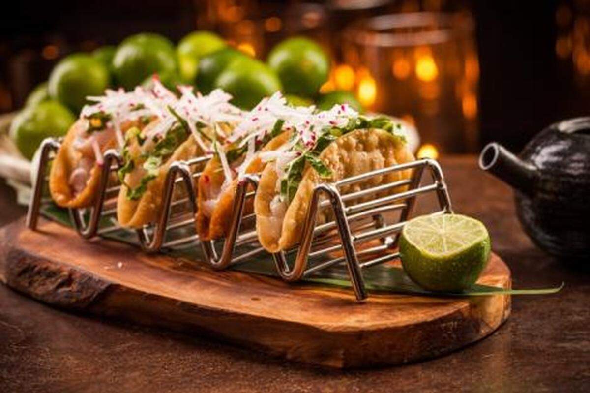Hamachi Sashimi Tacos