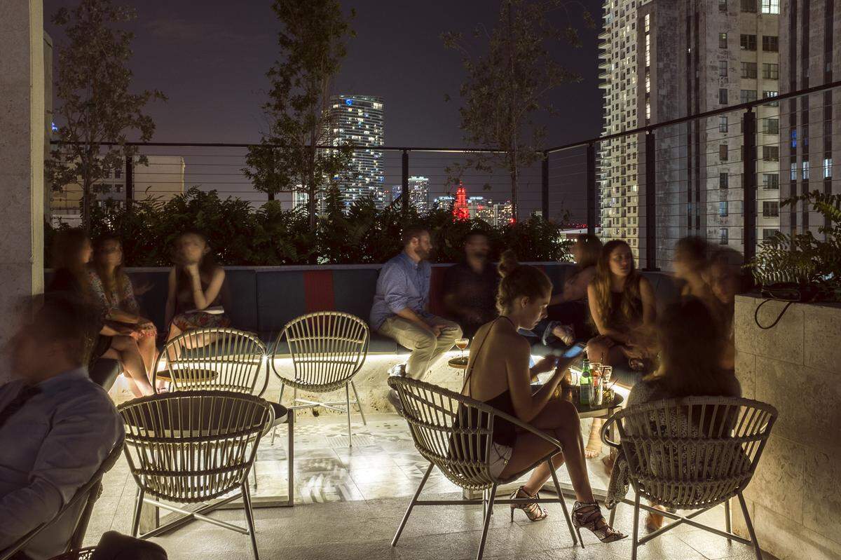 Pawn Broker rooftop bar at The Langford hotel