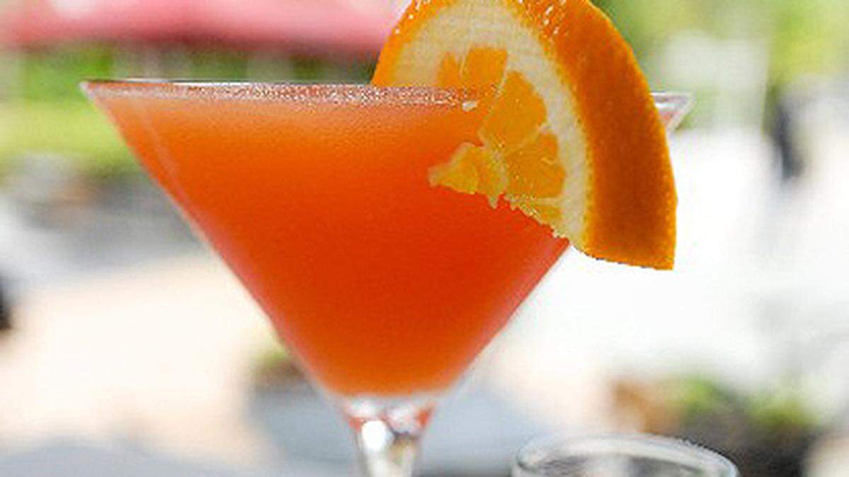 Porn Star cocktail at Van Dyke.