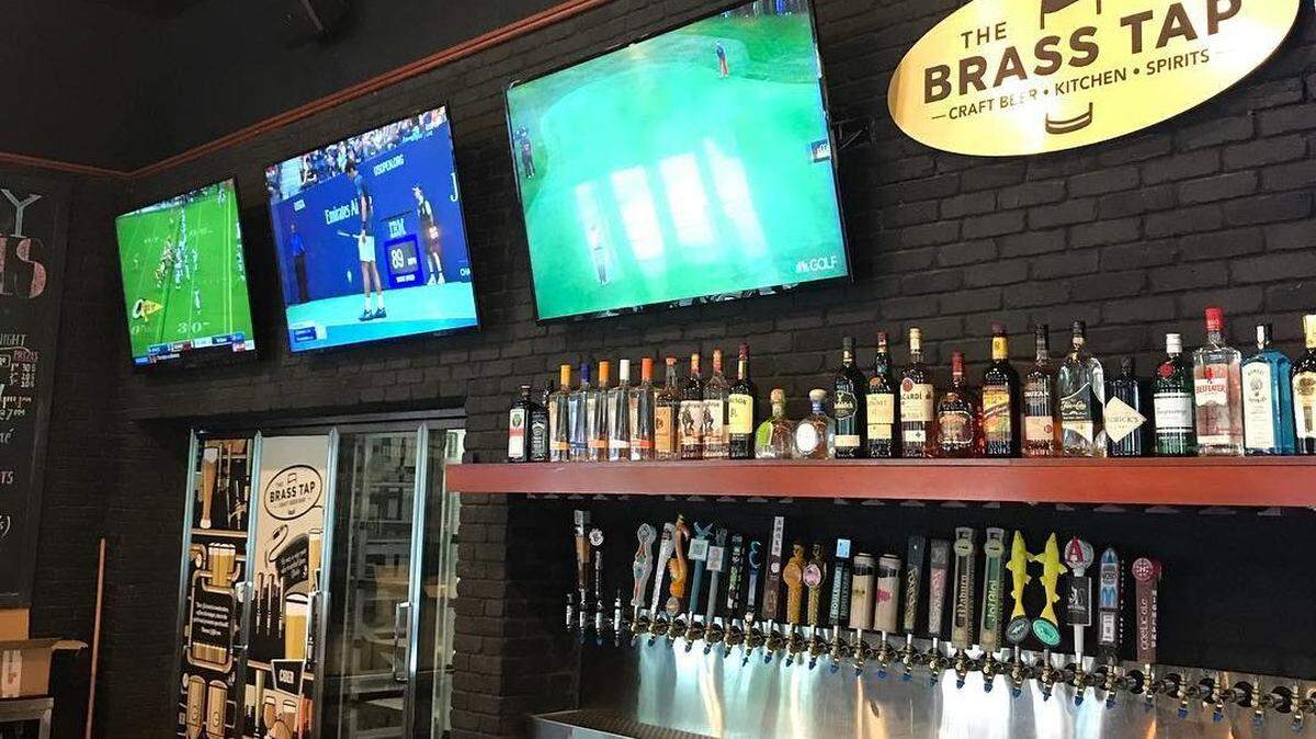 A new Brass Tap craft beer bar has opened in the Downtown Dadeland mall in Kendall.