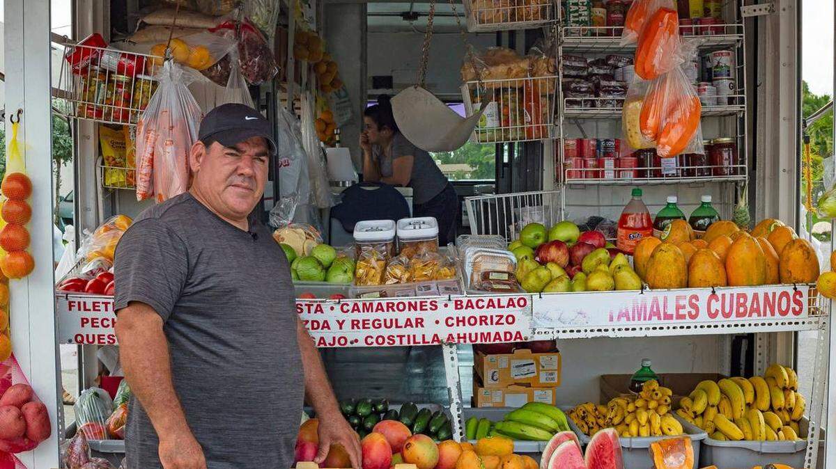 The viandero is a grocery store on wheels. It's cultural import to Miami from Latin America.