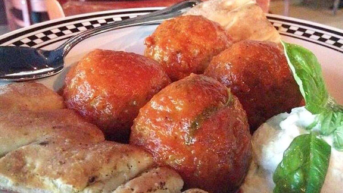 Anthony's Coal Fired Pizza is giving away an order of meatballs to anyone with the first or last name Anthony.