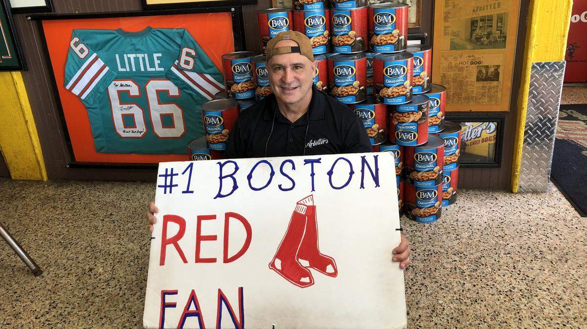 Arbetter's hot dogs in Miami will be giving away baked beans on Oct. 29 in honor of the Boston Red Sox winning the World Series.