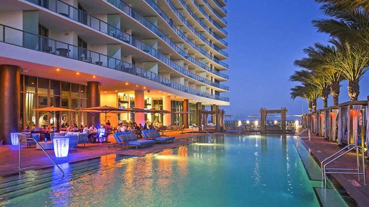 Hyde Resort & Residences Hollywood boasts a high-energy pool scene on the weekends.