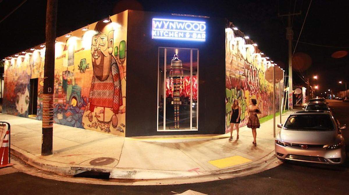 On the corner: Partygoers arrive last week for the grand opening of Wynwood Kitchen & Bar. Tomas Loewy/Miami.com