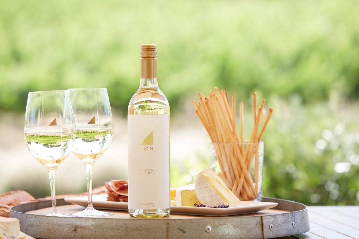 Justin Sauvignon Blanc lacks the mineral, grassy bite of other Sauvignon Blancs, and that is fine with me. Your mileage may vary.