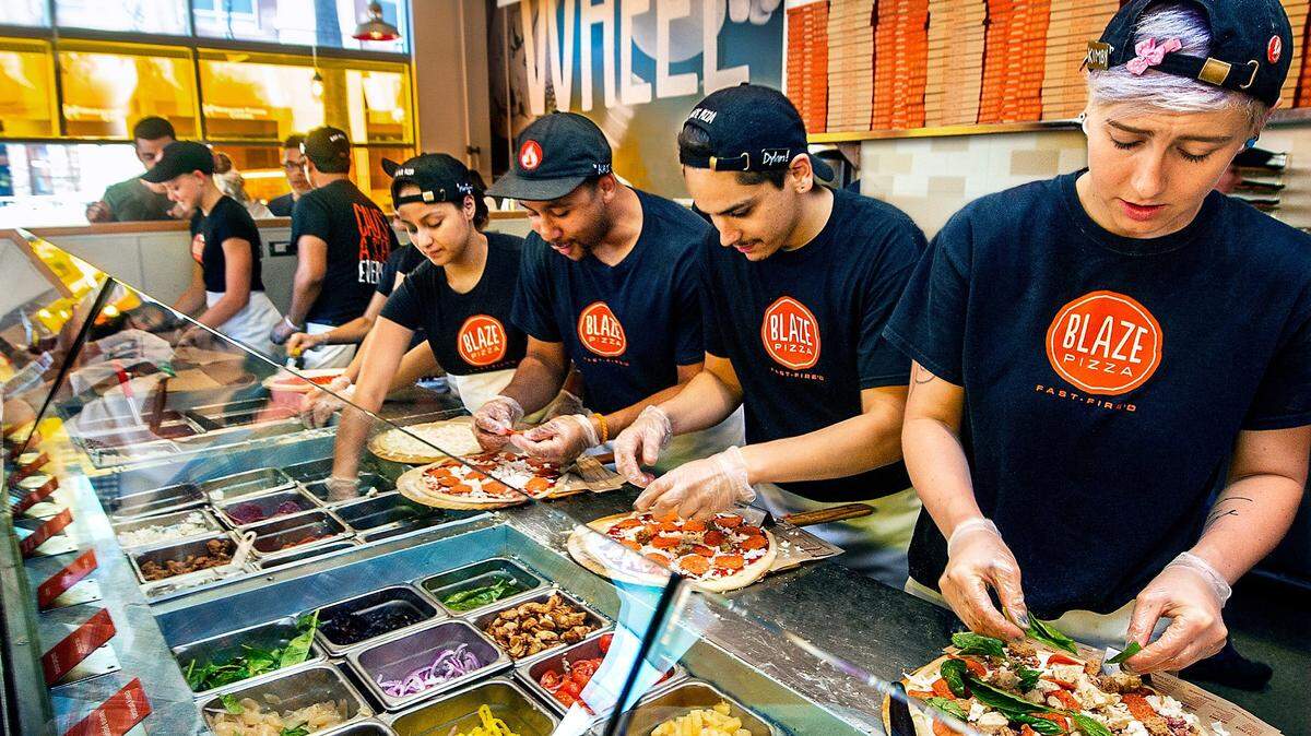 More pizza for Kendall!
