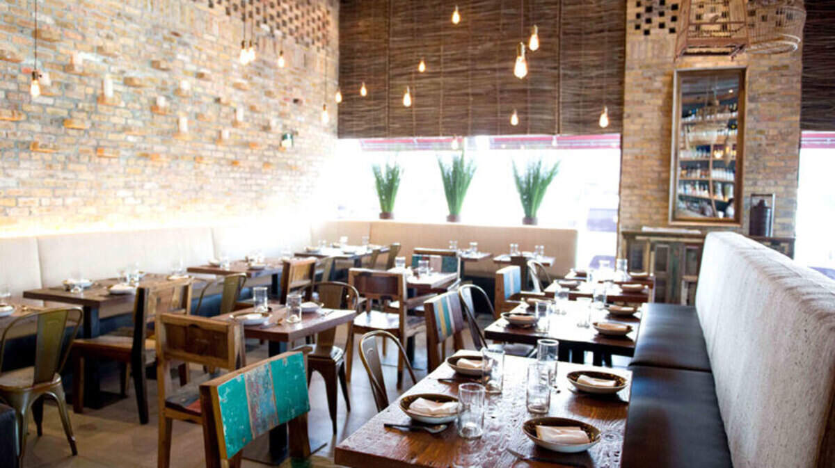 Khong River House dining room