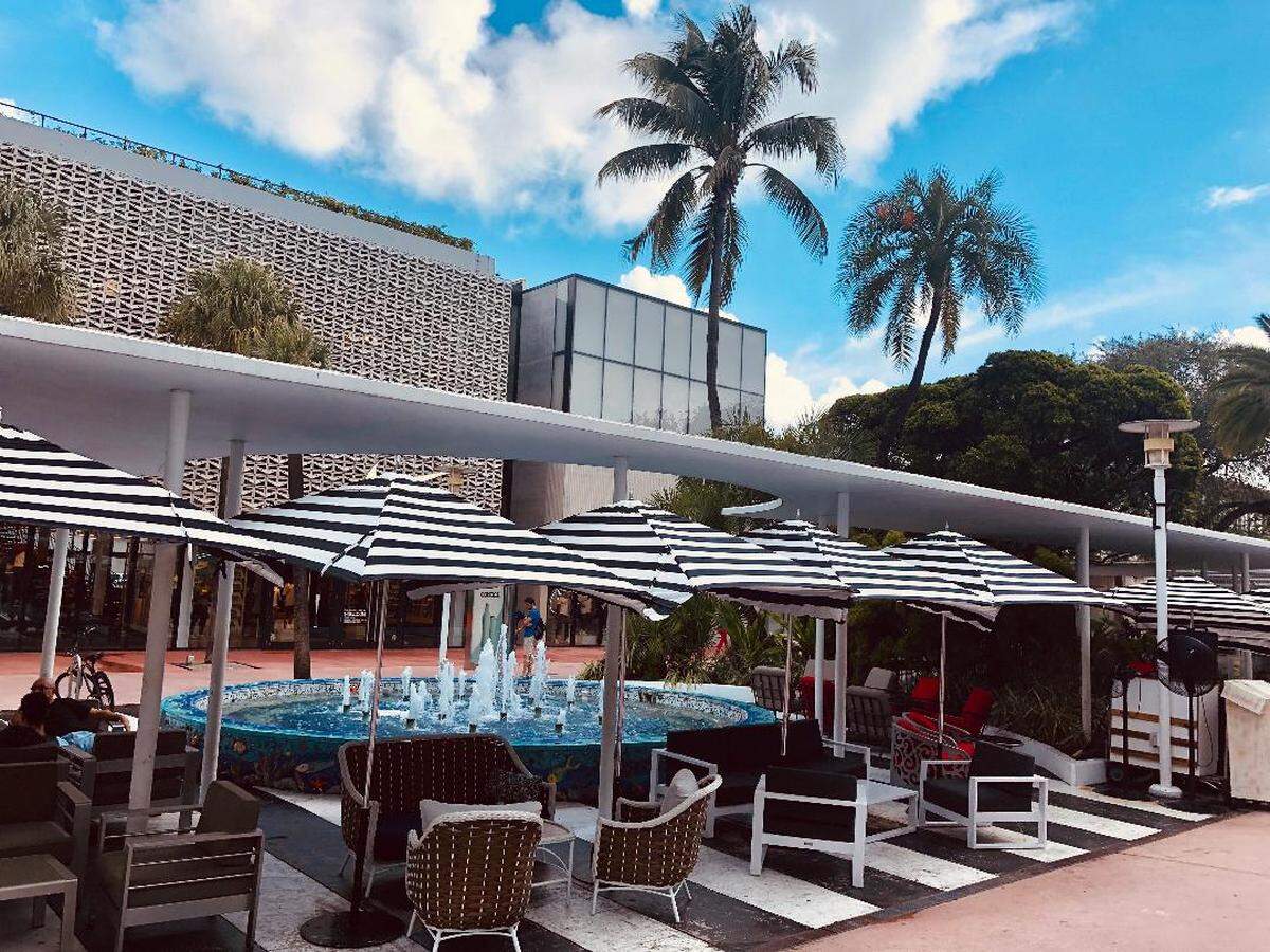 The new and improved Segafredo Lincoln Road