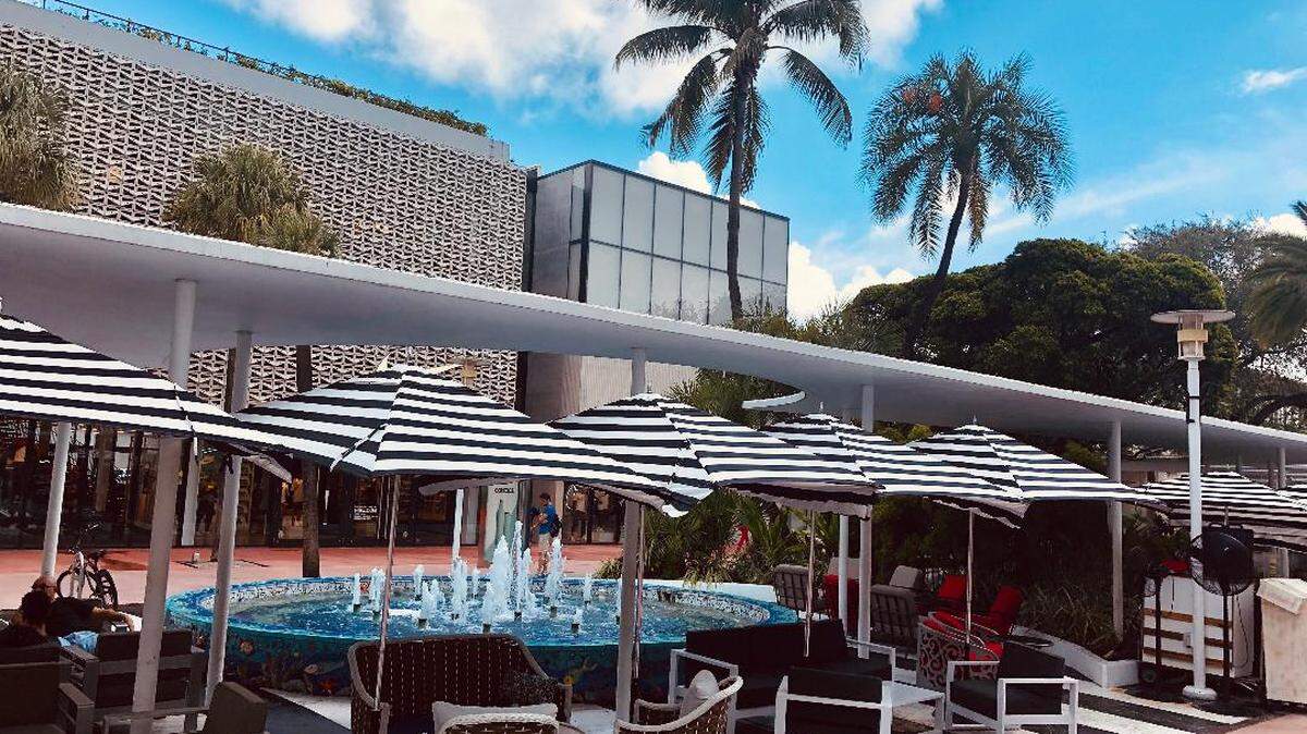 The new and improved Segafredo Lincoln Road