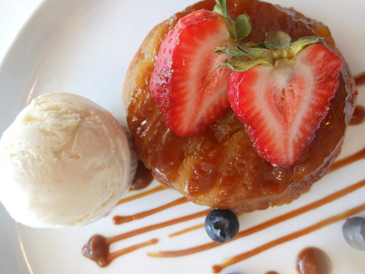 Warm apple tarte tatin at Barok French Bistro