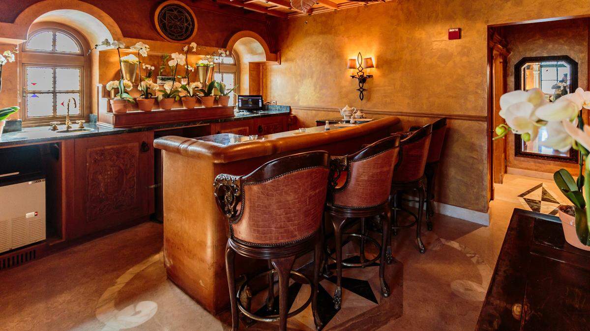 Four seats. That's it, people. Reserve your spot now.