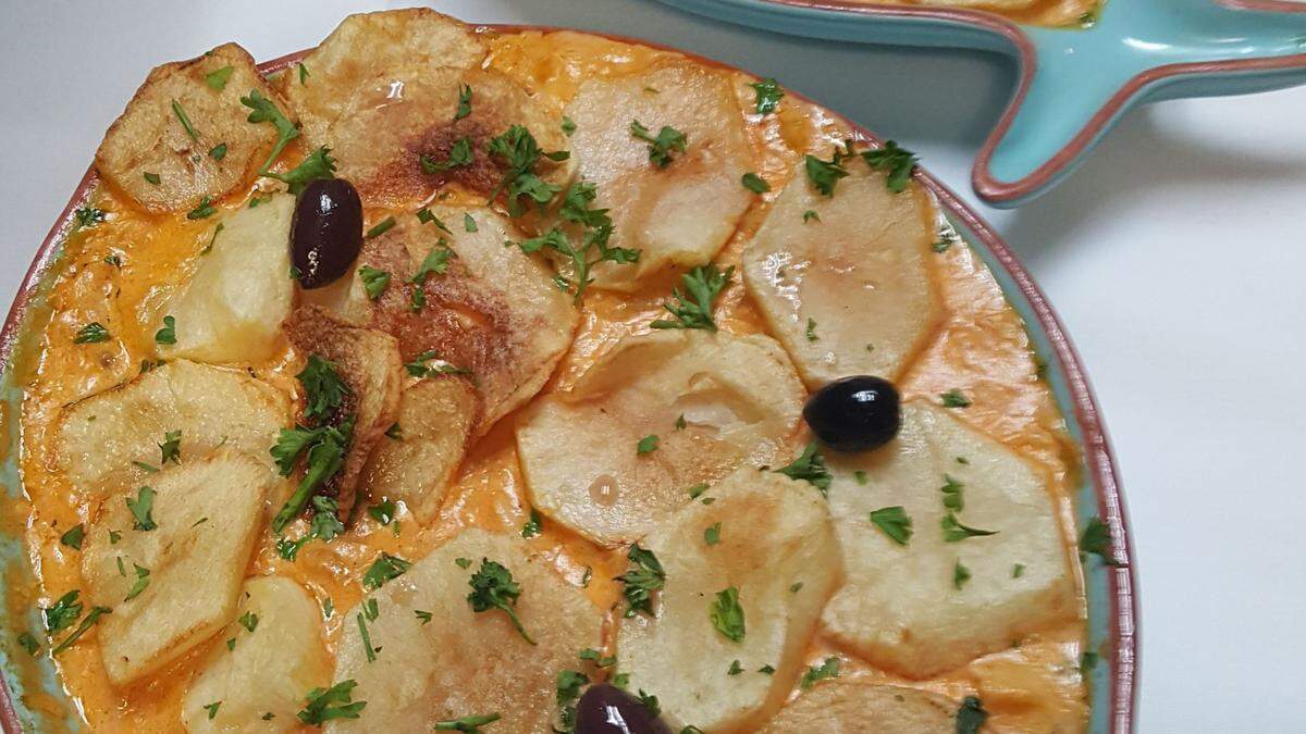 Bacalao com Natas at Oporto Cafe.