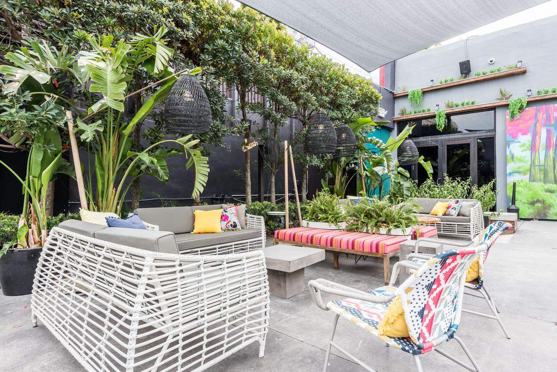 The outdoor space at Cafeina.