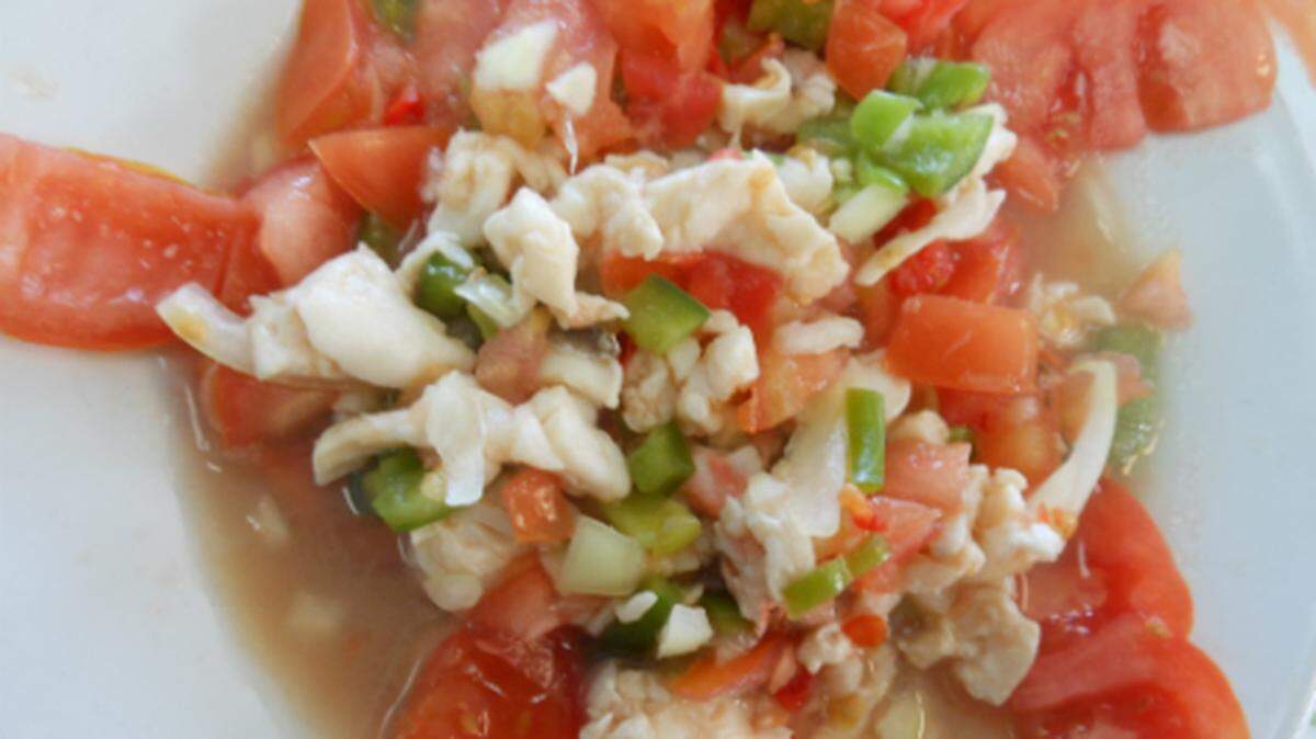 Conch salad at The Bahamian Pot in Miami. Photo by Linda Bladholm for the Miami Herald.
