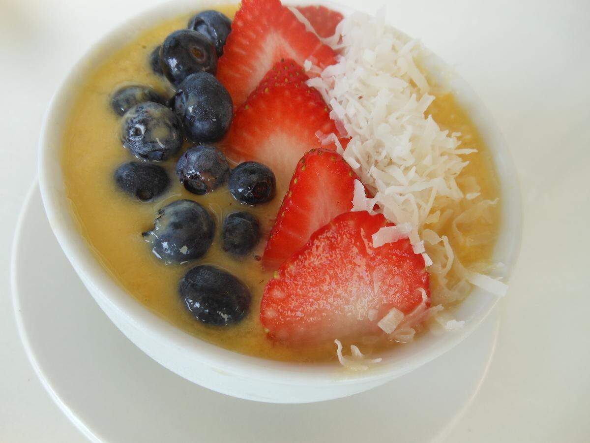 Mango fruit bowl at Jelly Bakery